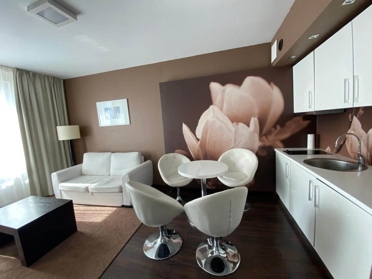 Apartament Prywatny Salon Z Aneksem Kuchennym I Sypialnia W Hotelu Diva 코워브제크 외부 사진