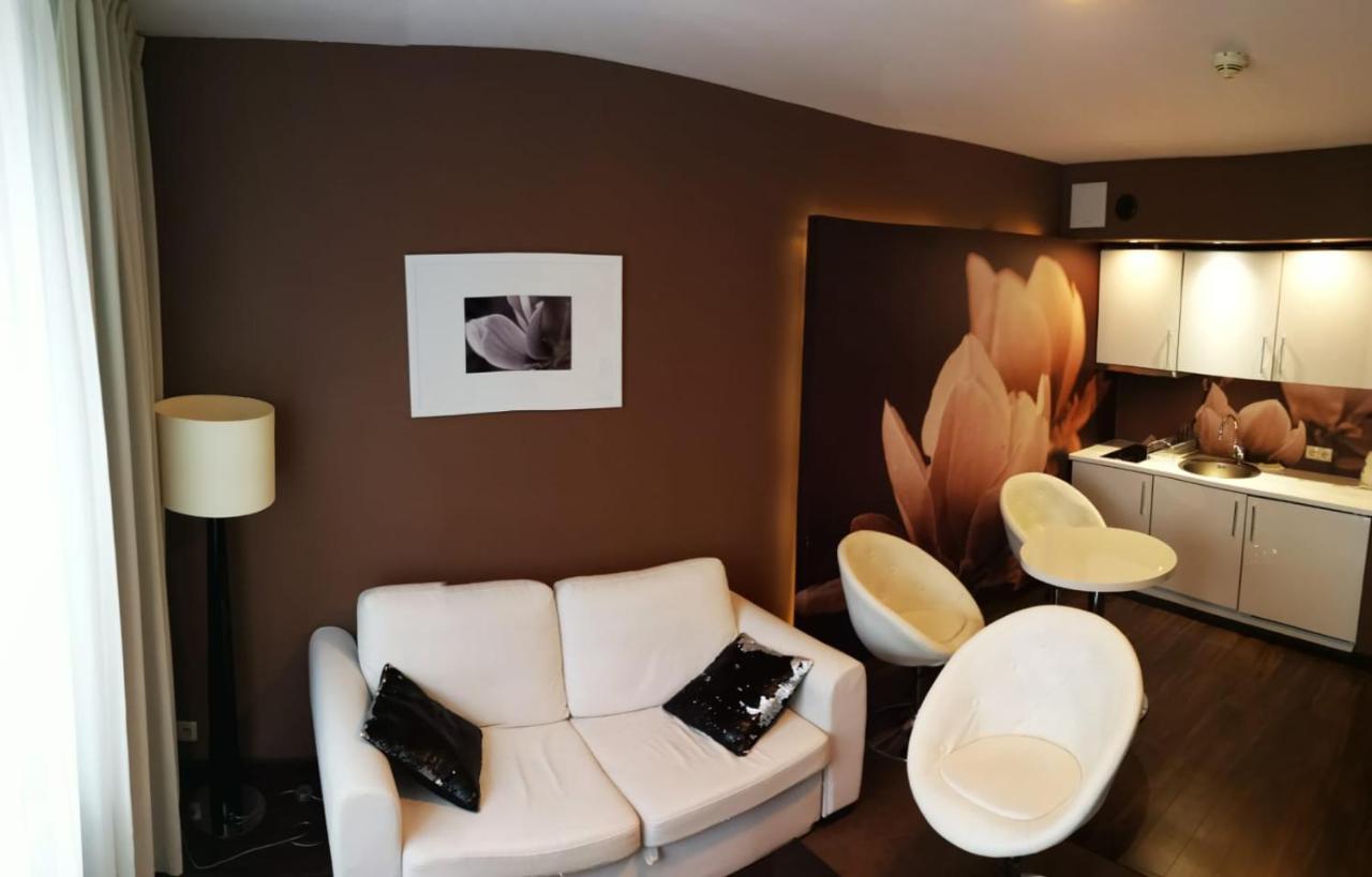 Apartament Prywatny Salon Z Aneksem Kuchennym I Sypialnia W Hotelu Diva 코워브제크 외부 사진