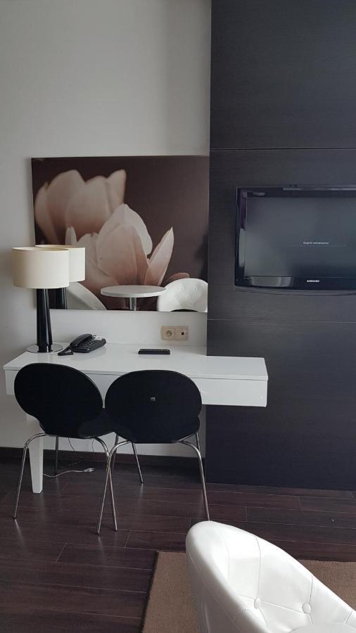 Apartament Prywatny Salon Z Aneksem Kuchennym I Sypialnia W Hotelu Diva 코워브제크 외부 사진
