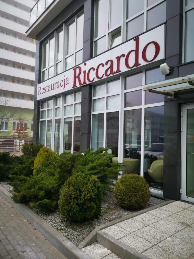 Apartament Prywatny Salon Z Aneksem Kuchennym I Sypialnia W Hotelu Diva 코워브제크 외부 사진