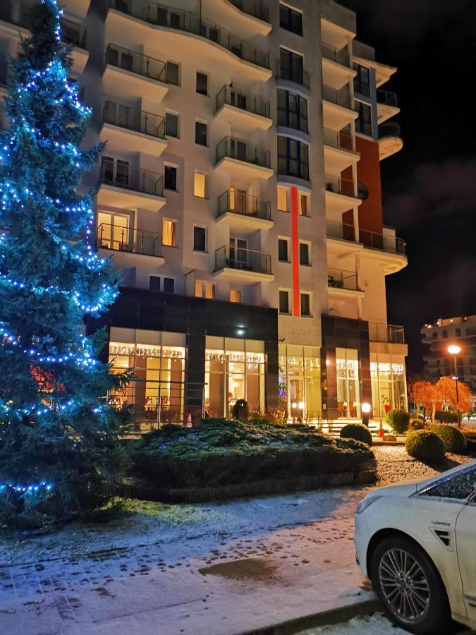 Apartament Prywatny Salon Z Aneksem Kuchennym I Sypialnia W Hotelu Diva 코워브제크 외부 사진