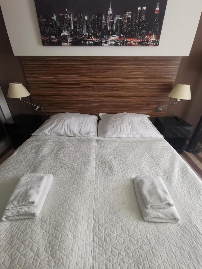 Apartament Prywatny Salon Z Aneksem Kuchennym I Sypialnia W Hotelu Diva 코워브제크 외부 사진
