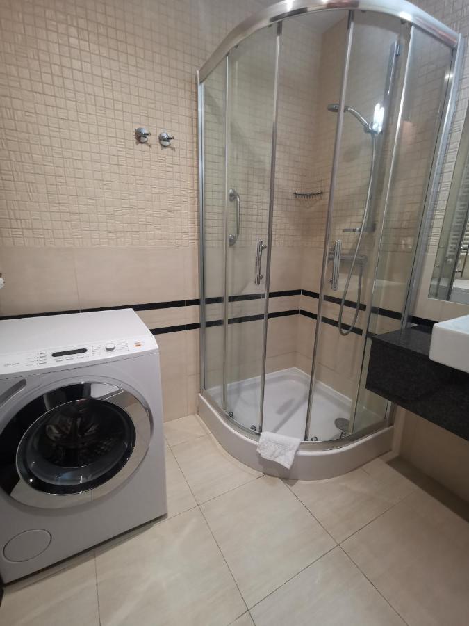 Apartament Prywatny Salon Z Aneksem Kuchennym I Sypialnia W Hotelu Diva 코워브제크 외부 사진